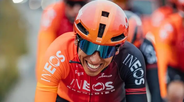 Egan Bernal con el INEOS Grenadiers