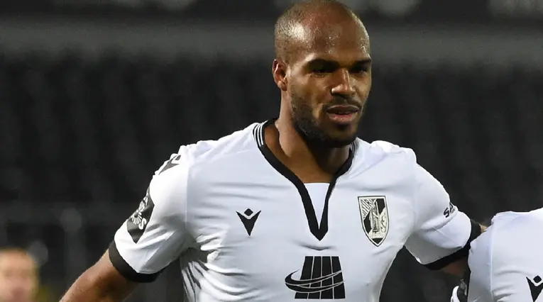 Oscar Estupiñán en su paso por Vitoria Guimarães 