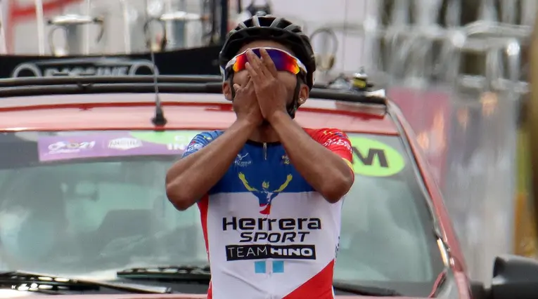 Duban Bobadilla, ganador etapa 4 Clásico RCN 2021
