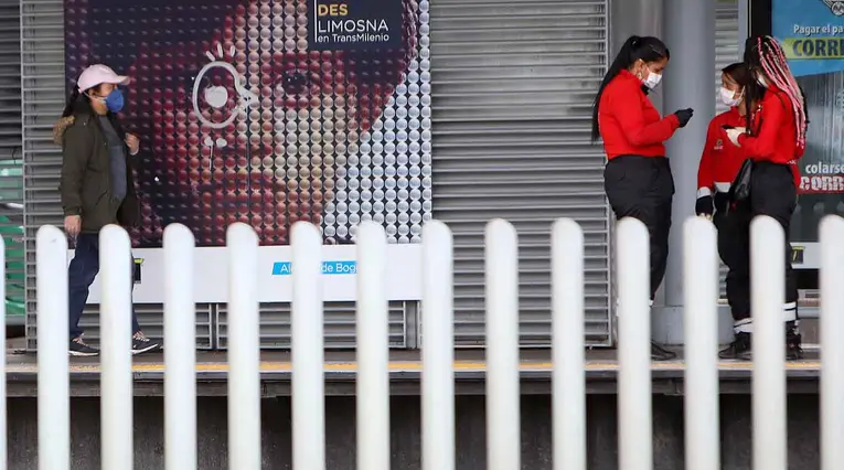 Uso de tapabocas en Transmilenio