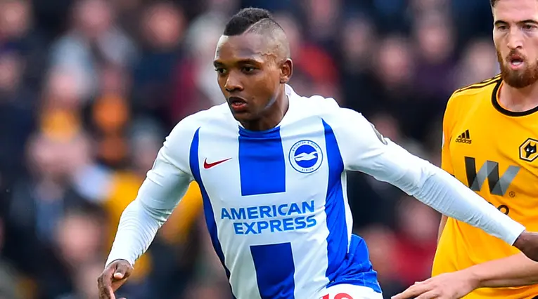 José Izquierdo en un partido con el Brighton en la Premier League. 