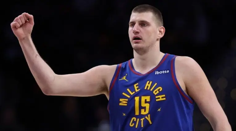 Jokic vuelve a brillar en la NBA: magistral actuación ante Pacers