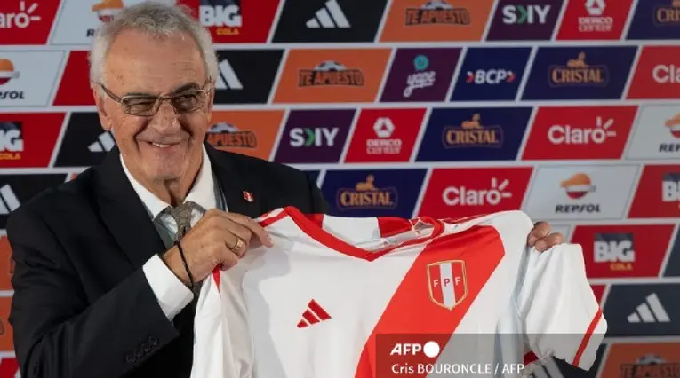Jorge Fossati Perú