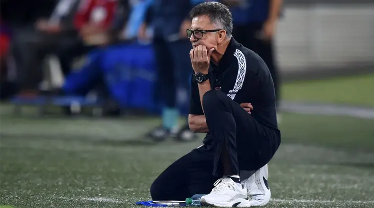 Juan Carlos Osorio inconforme en el partido de Tijuana y América