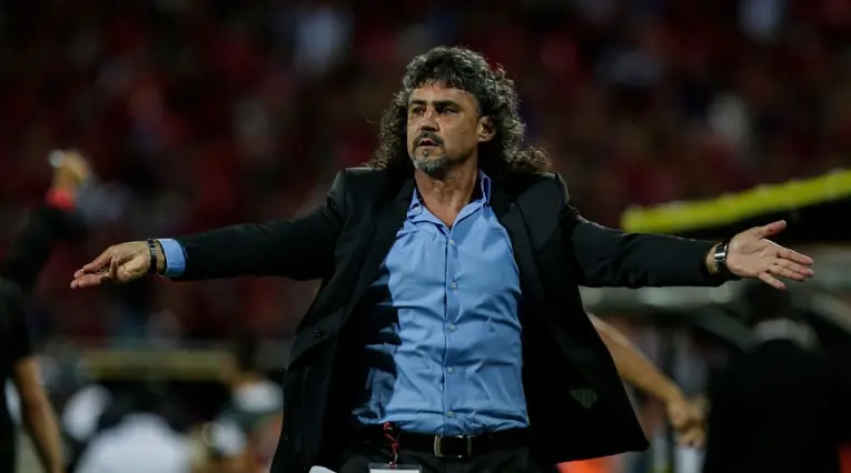 Leonel Álvarez