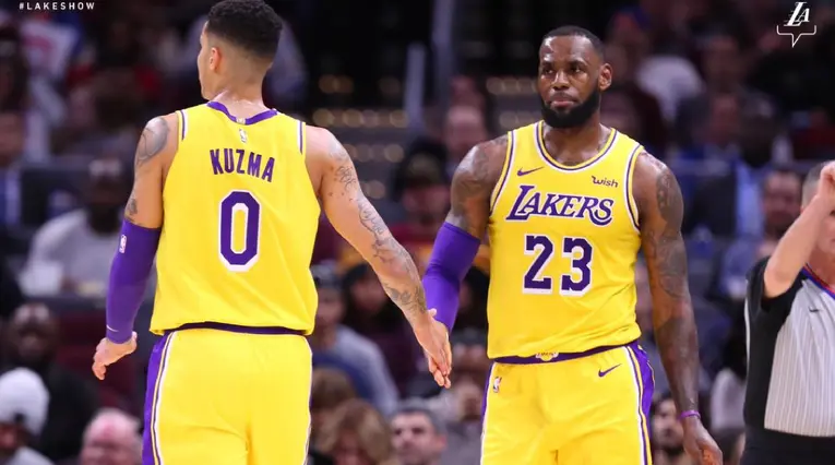 Kuzma y LeBron