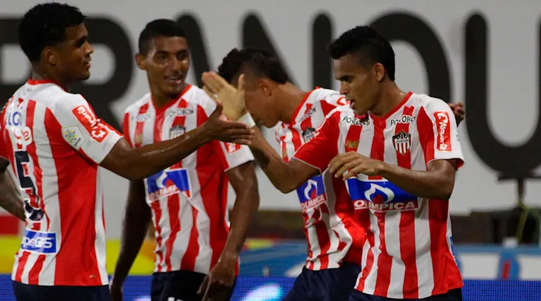 Junior celebra con Luis Díaz uno de los goles frente al Atlético Huila