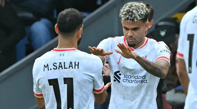 Luis Díaz y Mohamed Salah con Liverpool