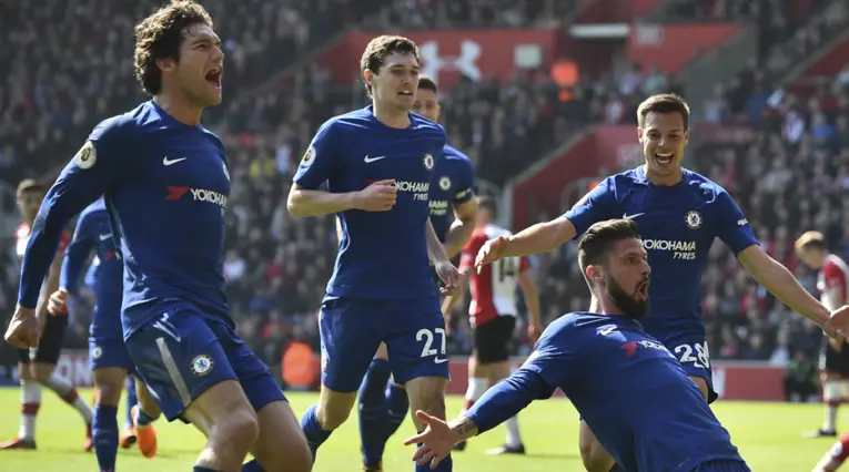 Marcos Alonso, en los planes del Real Madrid y Atlético de Madrid