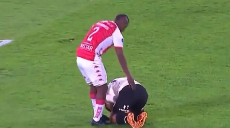 Marlon Torres - jugador de Santa Fe contra Universitario