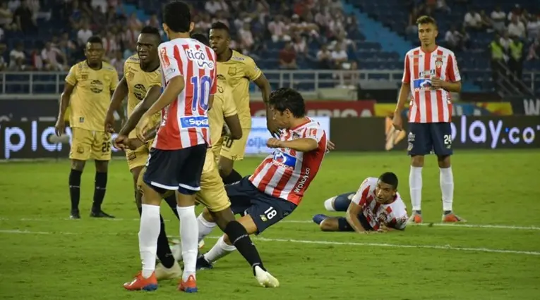 Matías Fernández, Junior vs Águilas