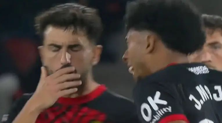 Johan Mojica peleó con compañero