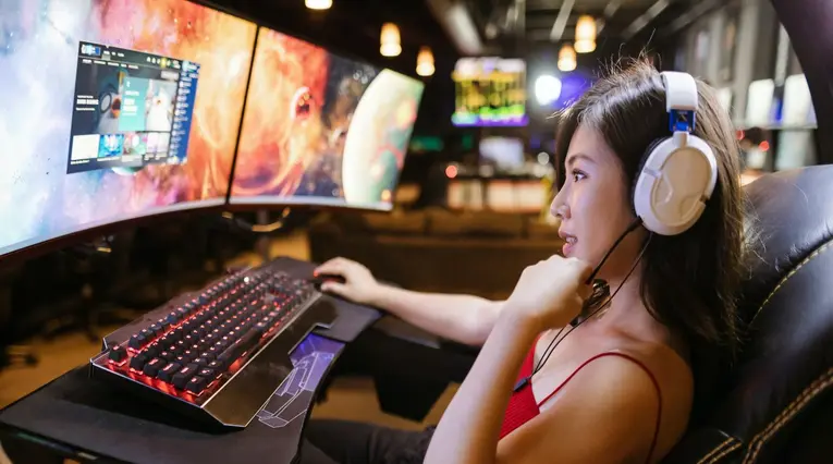 Mujer gamer