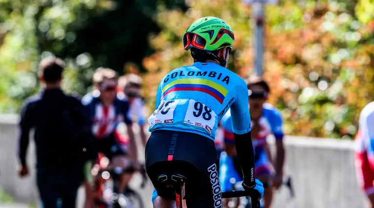 Un corredor de la Selección Colombia durante los mundiales de ciclismo en Austria
