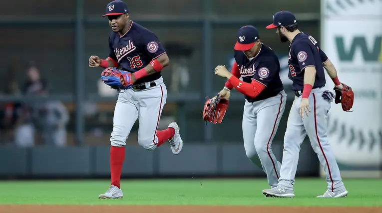Nacionales de Washington celebrando la igualdad en la Serie Mundial