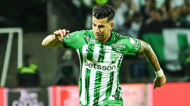 Pablo Ceppelini con Nacional