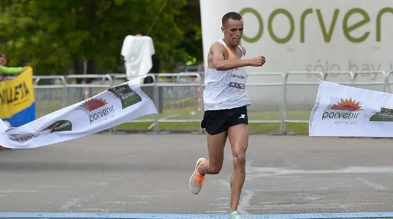 Omar Ait Chitachen, atleta de Marruecos, ganador de la mmB 2023