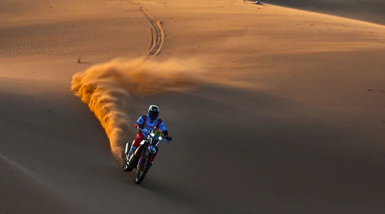 Carlos Sainz continúa la leyenda: nuevo titulo del Rally Dakar 2024