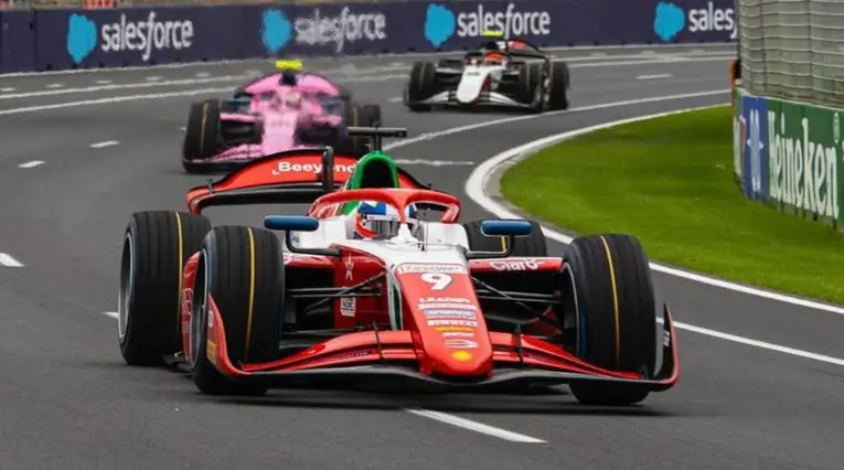 Sebastián Montoya en la F2