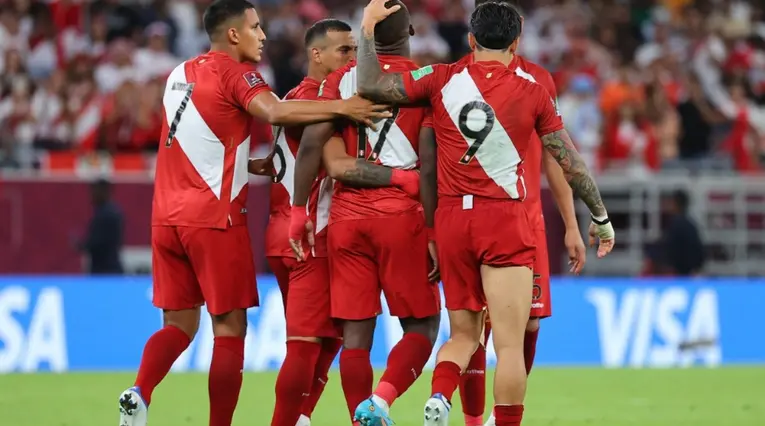[Video] Ídolo de Perú, sorprendido de fiesta a días de la Copa América
