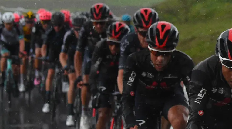 Egan Bernal hoy, J Balvin, Residente