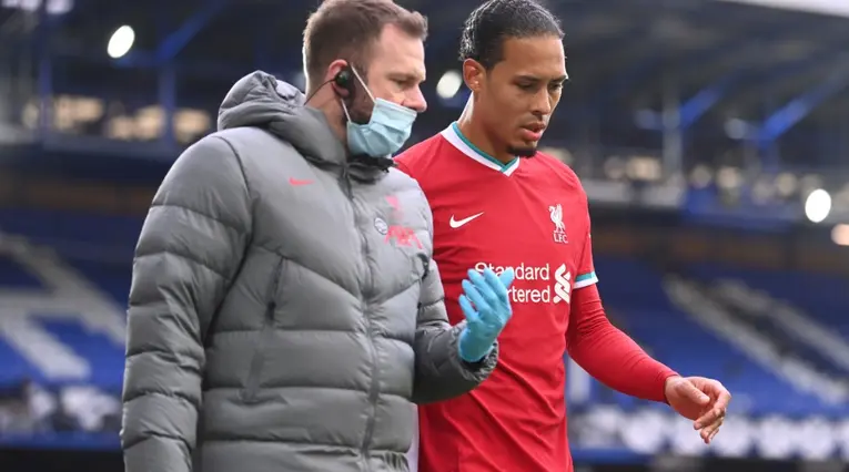 Virgil van Dijk y Luis Díaz
