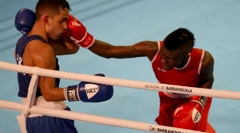 Yuberjen Martínez pasó a la semifinal de boxeo en los 49kg
