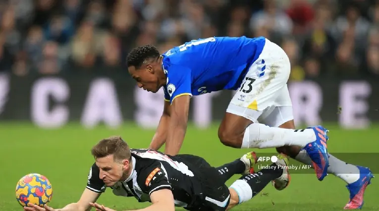 Yerry Mina en Everton 2022