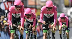 El Education First comandado por Rigoberto Urán en el Tour de Francia