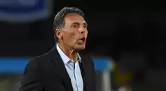Miguel Ángel Russo, técnico de Millonarios durante el clásico ante Santa Fe