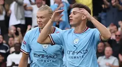 Julian Alvarez y Erling Haaland en el Manchester City