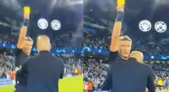 Pep Guardiola abrazó al árbitro después de que le sacó amarilla