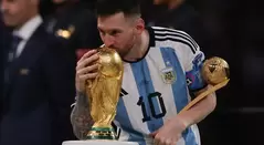Messi celebrando su primer mundial de Qatar 2022