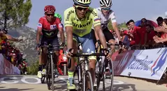 Nairo Quintana escoltando a Froome y Contador como líder de la Vuelta a España 2016