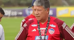 Bolillo Gómez en uno de los primeros entrenamientos con el Junior