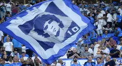 Napoli rinde sentido homenaje a Maradona tras cuatro años de su muerte