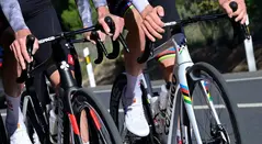Dos ciclistas colombianos saldrían del World Tour para 2025