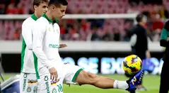 James Rodríguez en el entrenamiento del Club León