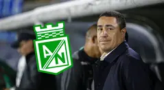 Efraín Juárez, entrenador mexicano
