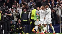 Mbappé le marcó triplete a Manchester City y clasificó a Real Madrid. 