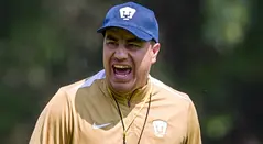 Efraín Juárez, entrenador de Pumas