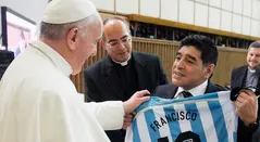 Papa Francisco y Maradona