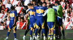 Boca Juniors celebra gol en el Superclásico
