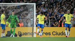 Arden las Eliminatorias: así quedaría la tabla tras posible sanción de FIFA a Brasil