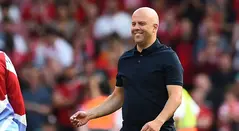 Arne Slot, técnico de Liverpool, habló sobre Arnold