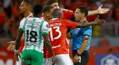 Atlético Nacional vs Internacional de Porto Alegre por Copa Libertadores