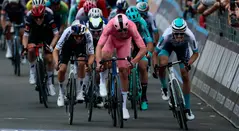 Giro de Italia 2025: Mads Pedersen ganó la etapa 5