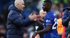 Moisés Caicedo con el Chelsea de la Premier League