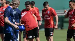 Ricardo Gareca director técnico de la selección de Chile en la práctica de Eliminatorias