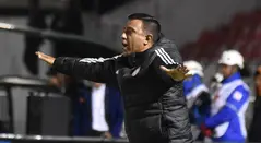 César Farías, técnico de Junior